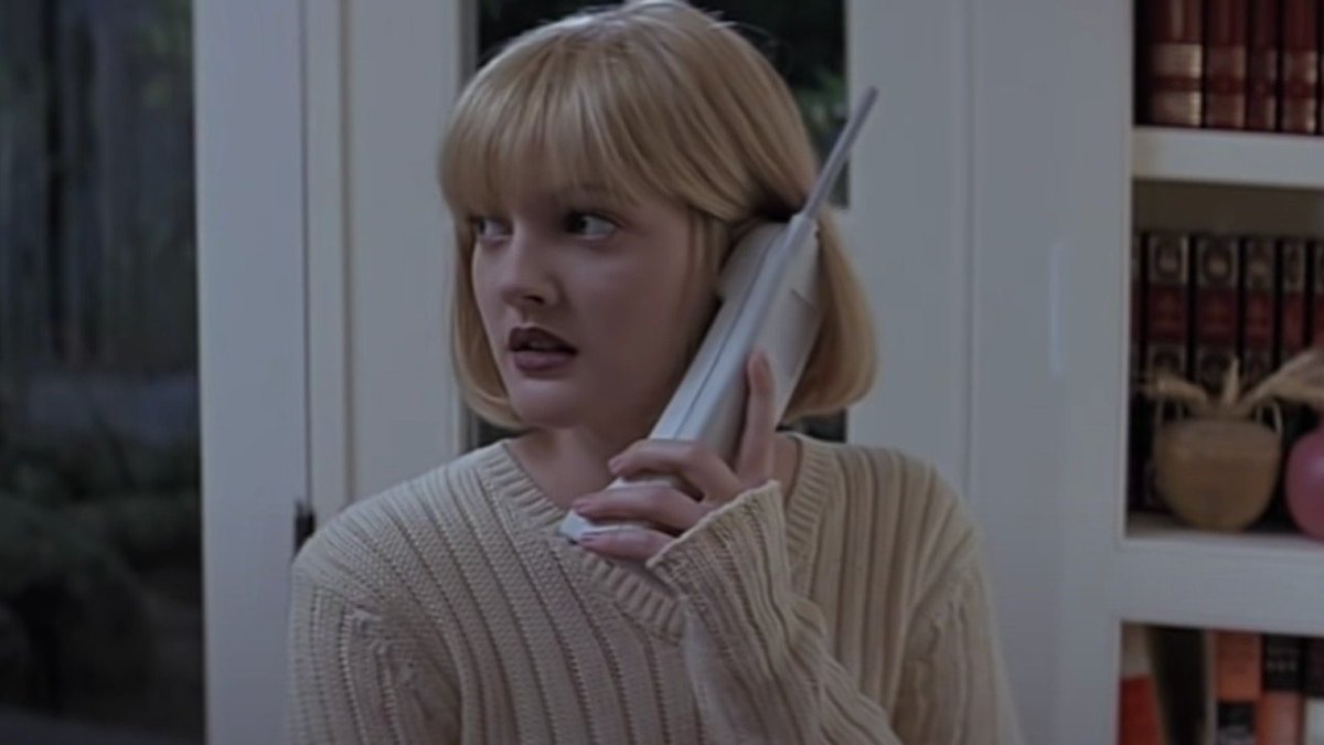 Three Word Horror Story: "Yes, I'm alone." #Scream