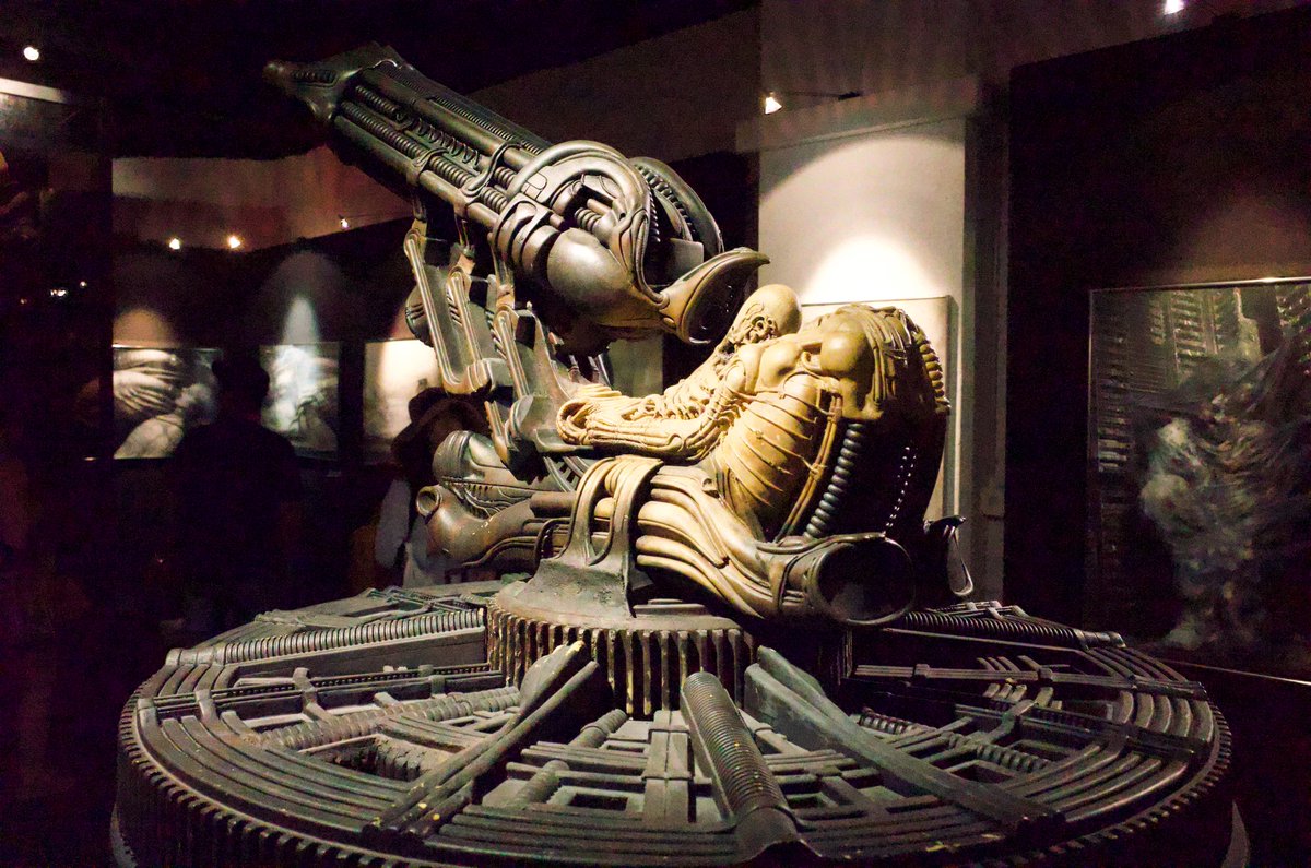 エイリアンギーガー風デザインオブジェ エイリアンギーガー風デザインオブジェ エイリアンギーガー風デザイン