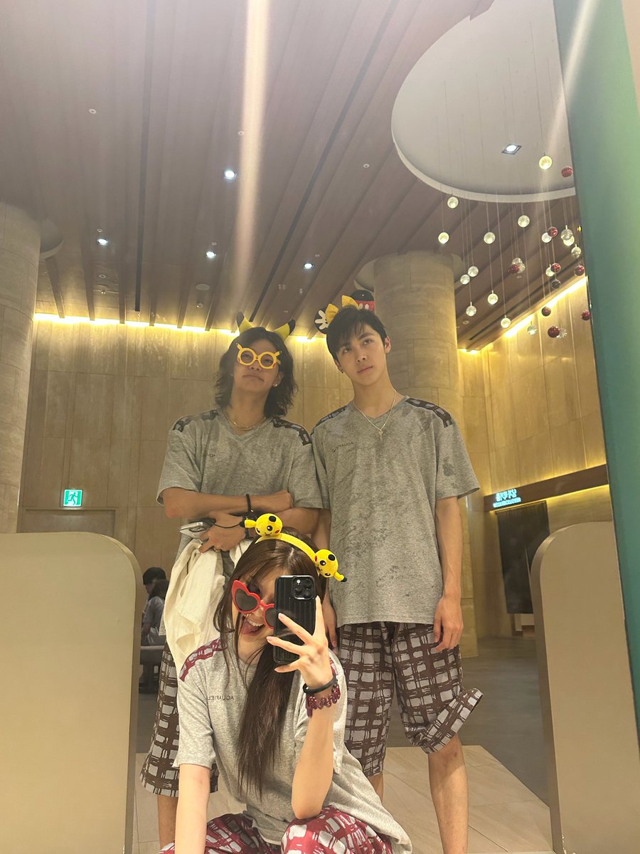 pyecher's tweet image. why does this feel like a found family pic