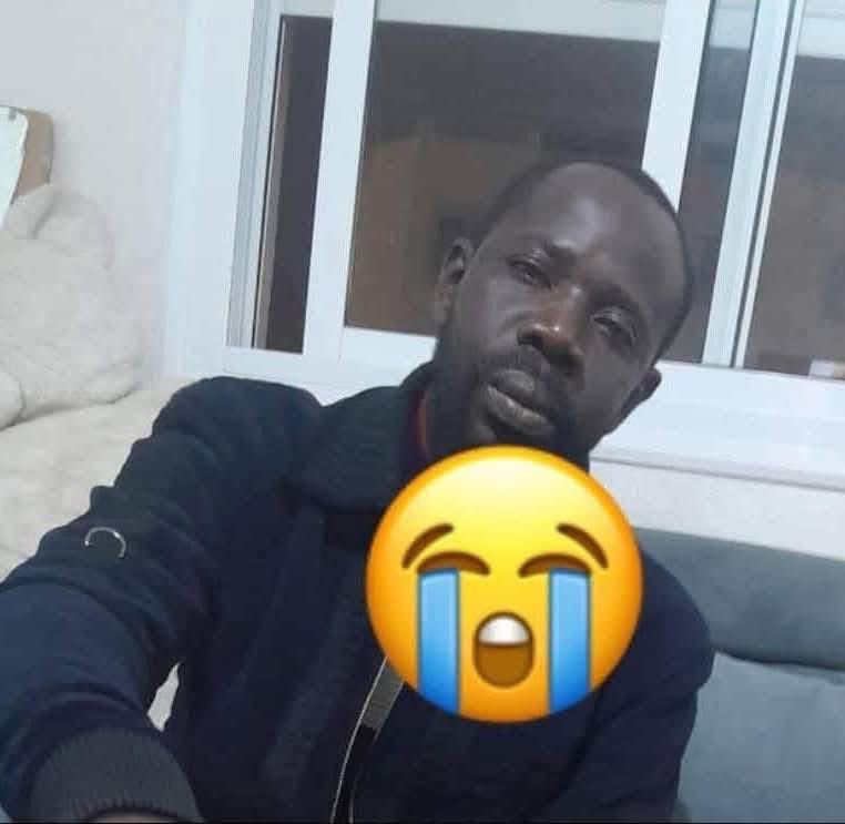 Aesalerte's tweet image. 🚨 MAUVAISE NOUVELLE 😭🇸🇳
Un supporter sénégalais, Charles Diouf, a été retrouvé mort au Maroc, présentant plusieurs blessures.

Selon des sources concordantes, le drame serait survenu peu après la finale de la CAN Sénégal–Maroc, à laquelle il avait assisté.
Porté disparu après…