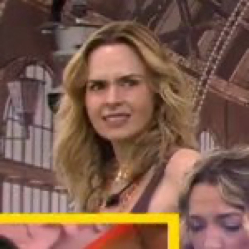bicmuller's tweet photo. AGORA SOU OBRIGADA A CONVERSAR COM GENTE QUE… MEDITA? #bbb26 https://t.co/h3oPp16RQg