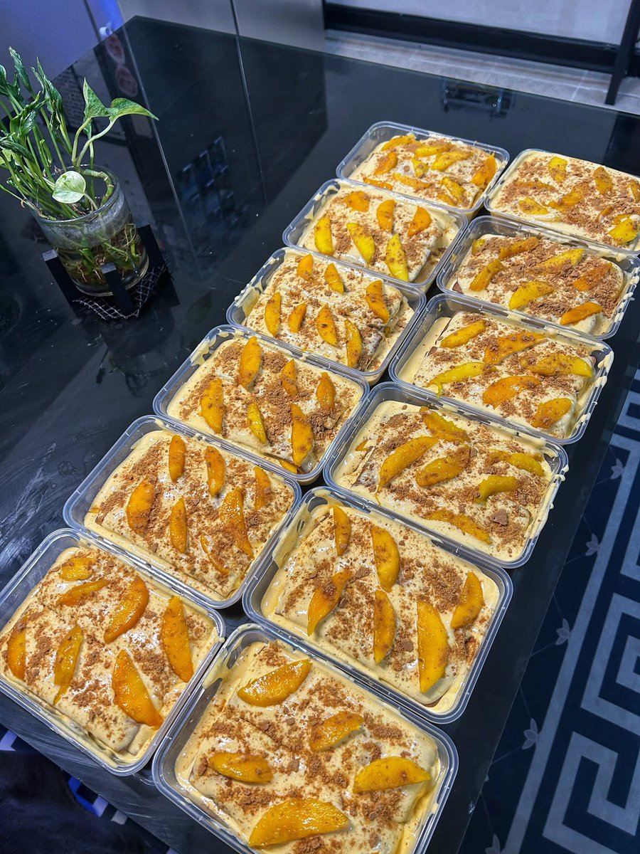 Blue Oreo tweet media