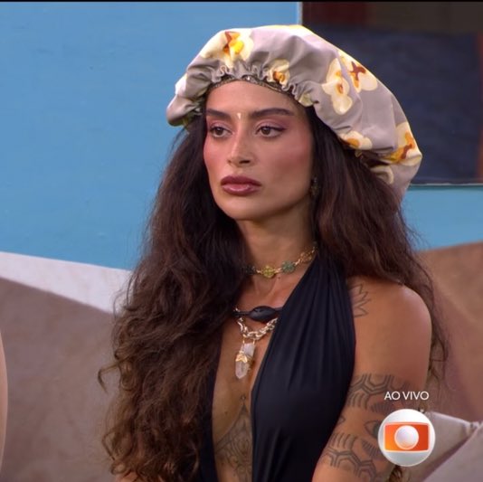 xbelacrf's tweet image. IGUAL VSF #BBB26