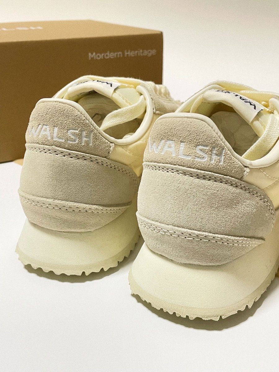 NormanWalshUK's tweet image. Simplicity at its finest.
The EnsignLite by Walsh delivers effortless style and comfort.
Elevate your everyday look. 👌
#EnsignLite #Walsh #LessIsMore #MinimalistSneakers