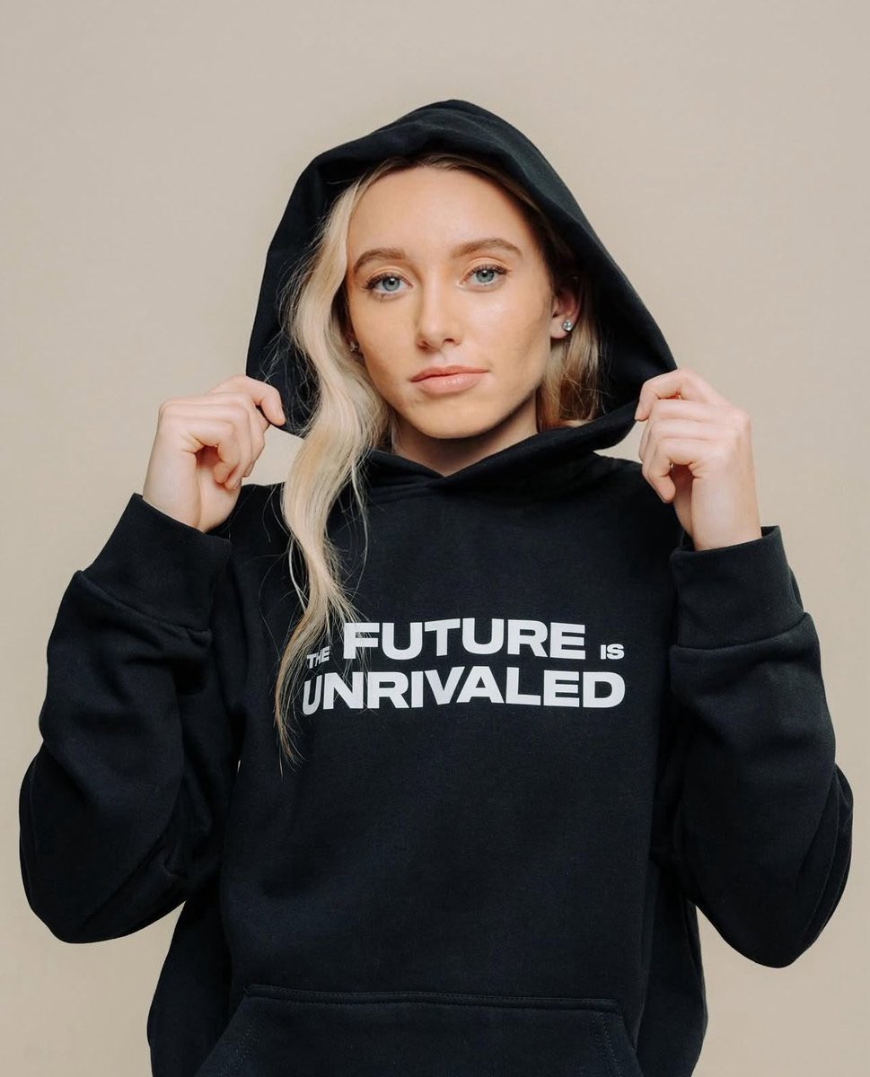 trendyhoopstars's tweet image. NEWS: Paige Bueckers won the Unrivaled League’s free-throw challenge, taking home the $50,000 prize! 🤑✨