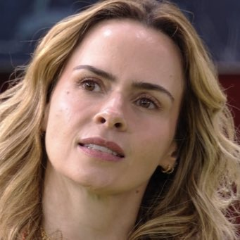 poptime's tweet photo. Sol: “Você acha que é grande, acha que é a maior que todo mundo!”

A CARA DA ANA PAULA 🗣️ https://t.co/HaEQlFSm9t