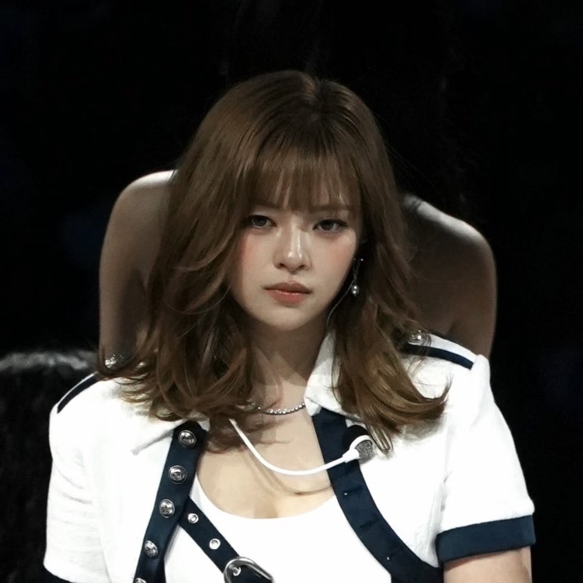 lxLmaa's tweet image. THIS LEVEL OF BEAUTY SHOULD BE ILLEGAL 😭