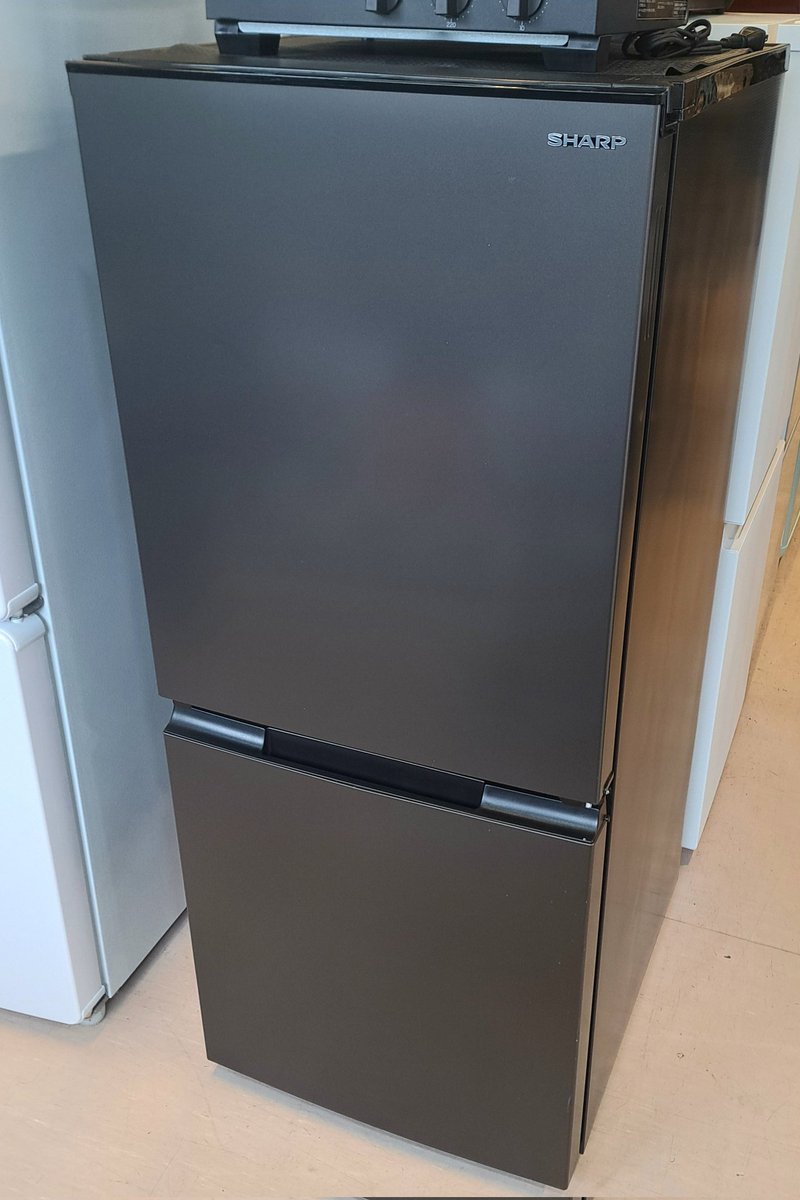 入荷しました！ SHARP 2023年製 152L 冷凍冷蔵庫 SJ-D15J #札幌