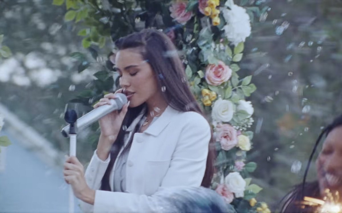 complexityari's tweet image. the locket cinematic universe is everything 🤍🔒