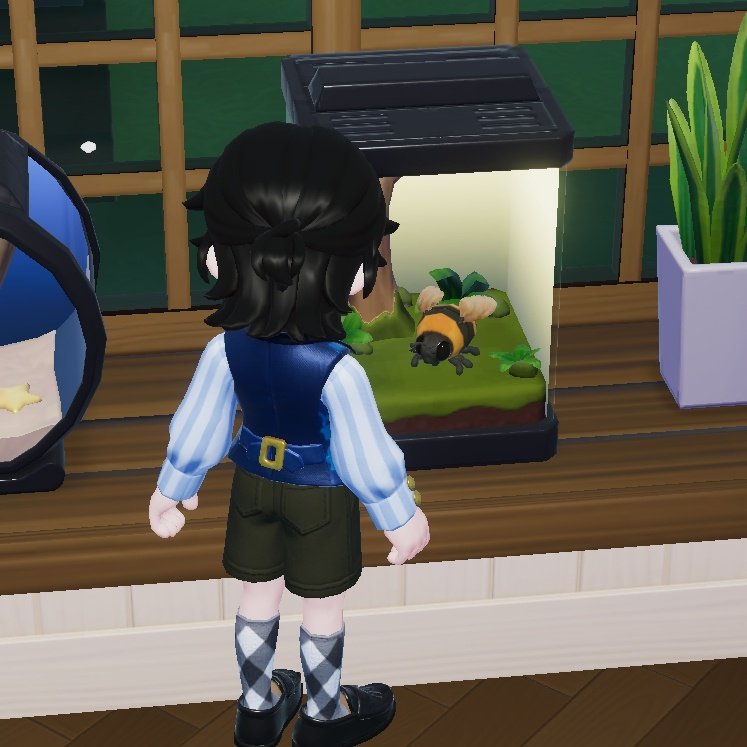 batsnoot's tweet image. fat  bumblebee  i  love  u