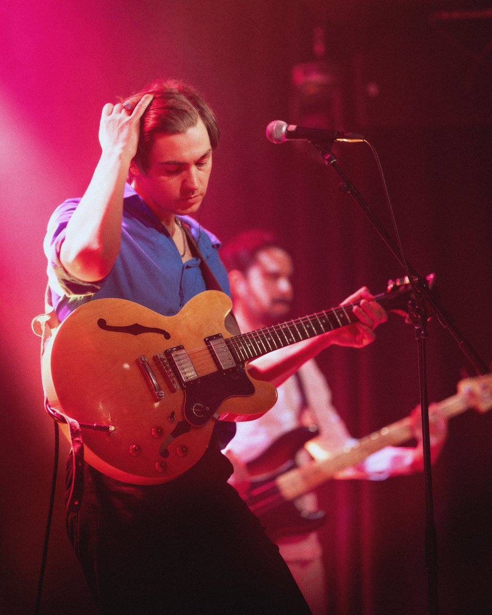 Kit Sebastian tweet media