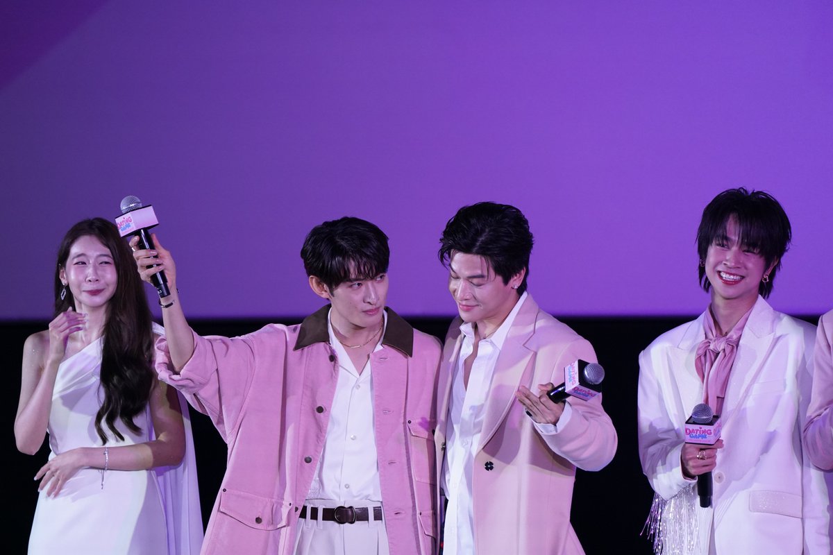 oricon's tweet image. Snow Man向井康二主演『Dating Game』
Blu-ray＆DVD BOX特典映像の詳細解禁❗️

4人のインタビューやイベント映像、
撮影の舞台裏…未解禁含む《118分》収録🧡

＼特典映像ちょこっと先見せ／
キスシーンの裏側も…30秒映像公開🎥
oricon.co.jp/news/2431515/f…

#DatingGame