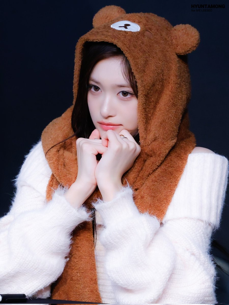 hyuntamong_0221's tweet image. 260118 HQ

#IVE #아이브 #이서 #イソ #LEESEO