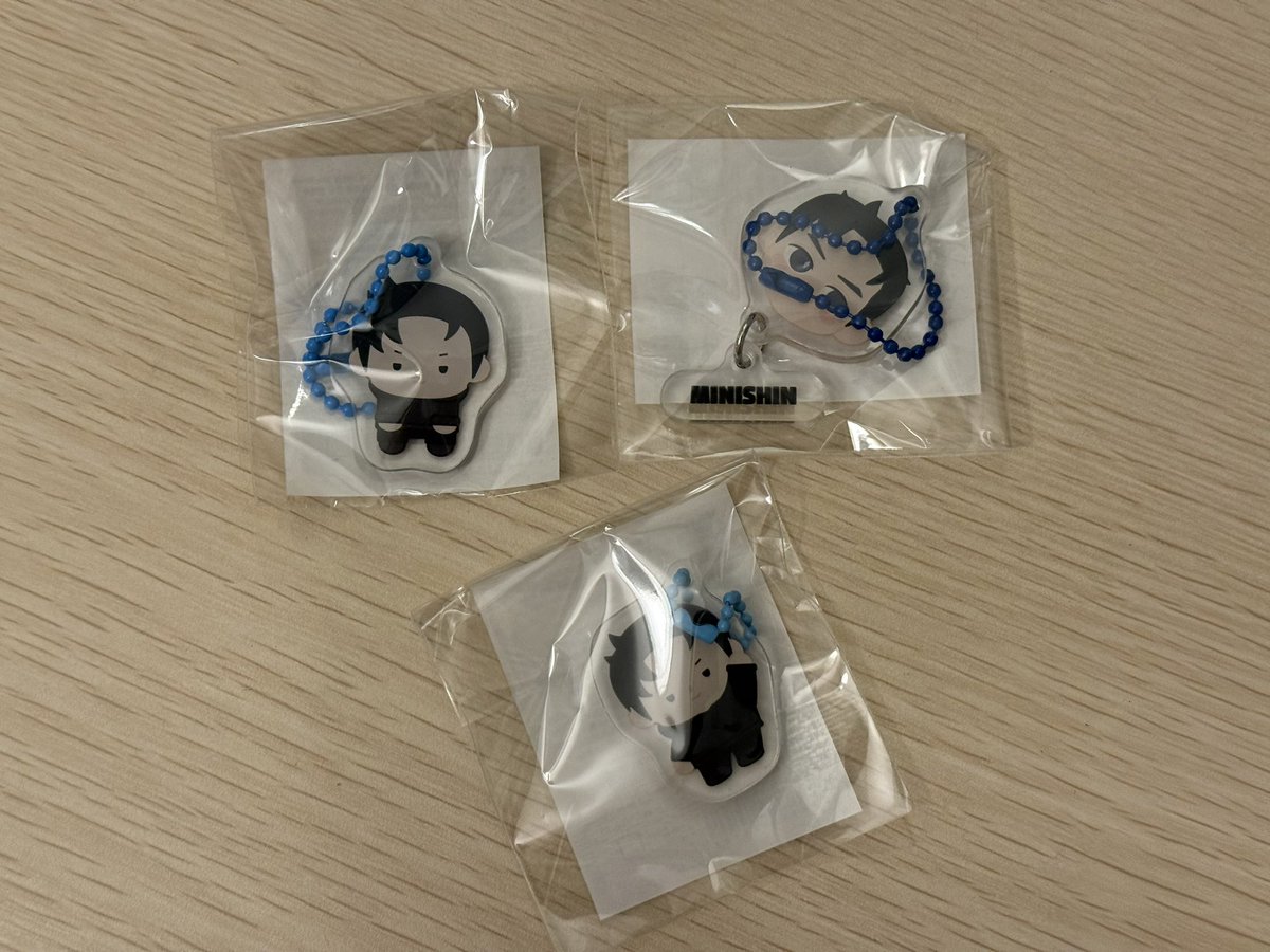 CNBLUE MINIBLUE
ランダムアクリルキーリング
交換先を探しています🙇‍♀️

【譲】ジョンシン 各種
【求】ヨンファ何でも🙆‍♀️/ミニョクシークレット(顔のみ)

郵送もしくは日本公演手渡しで交換可能です。よろしくお願いいたします🙇‍♀️🙇‍♀️