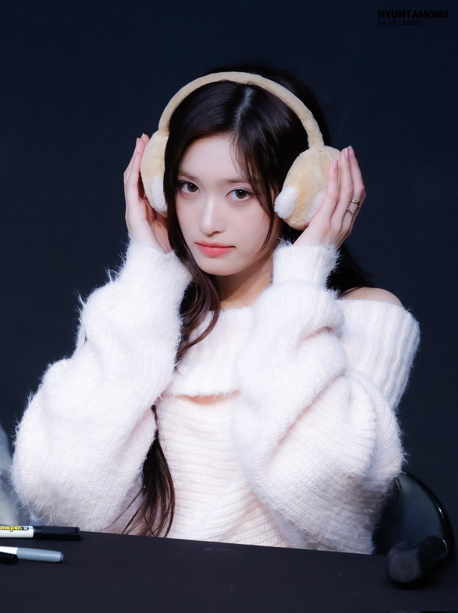 hyuntamong_0221's tweet image. 260118 HQ

#IVE #아이브 #이서 #イソ #LEESEO