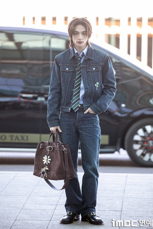 Absolutely stunning! HyunjinxDior is pure perfection! ヒョンジン