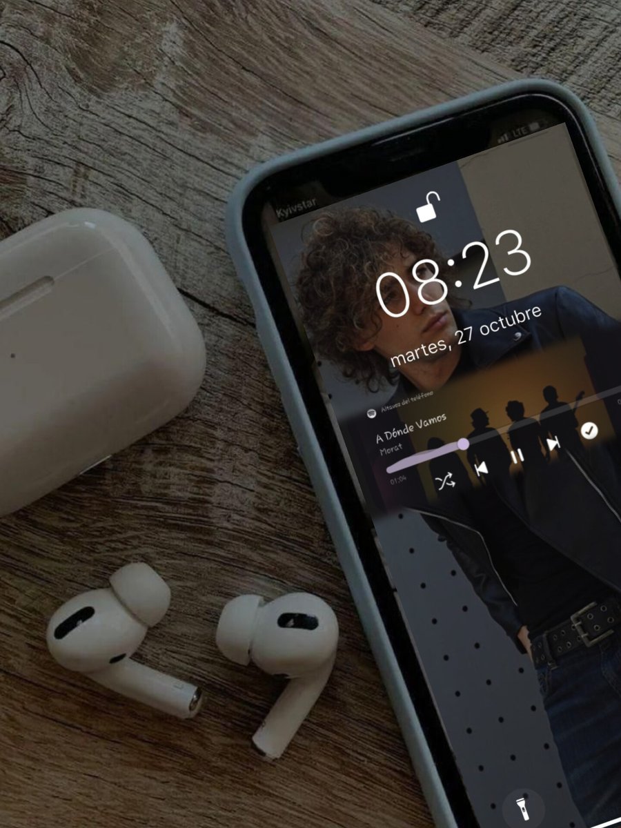 beluuuusa's tweet image. OS MARREY || ¿FUE EL DESTINO O FUE LA SUERTE?
Donde Margarita, saliendo de la residencia, se queda dormida en el hombro de un desconocido.
O donde Rey, sumido en sus pensamientos y con Morat sonando en los auriculares, queda hipnotizado por una rulosa que se sienta a su lado.