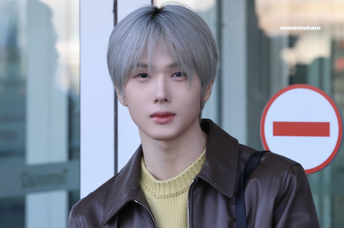 munemuham's tweet image. 260120 ICN 🛫

ㅠㅠ 애교살.. 기요미 지성 빠이 👋🩷

#지성 #JISUNG #NCTDREAM 
#JISUNGxSYSTEMFW26