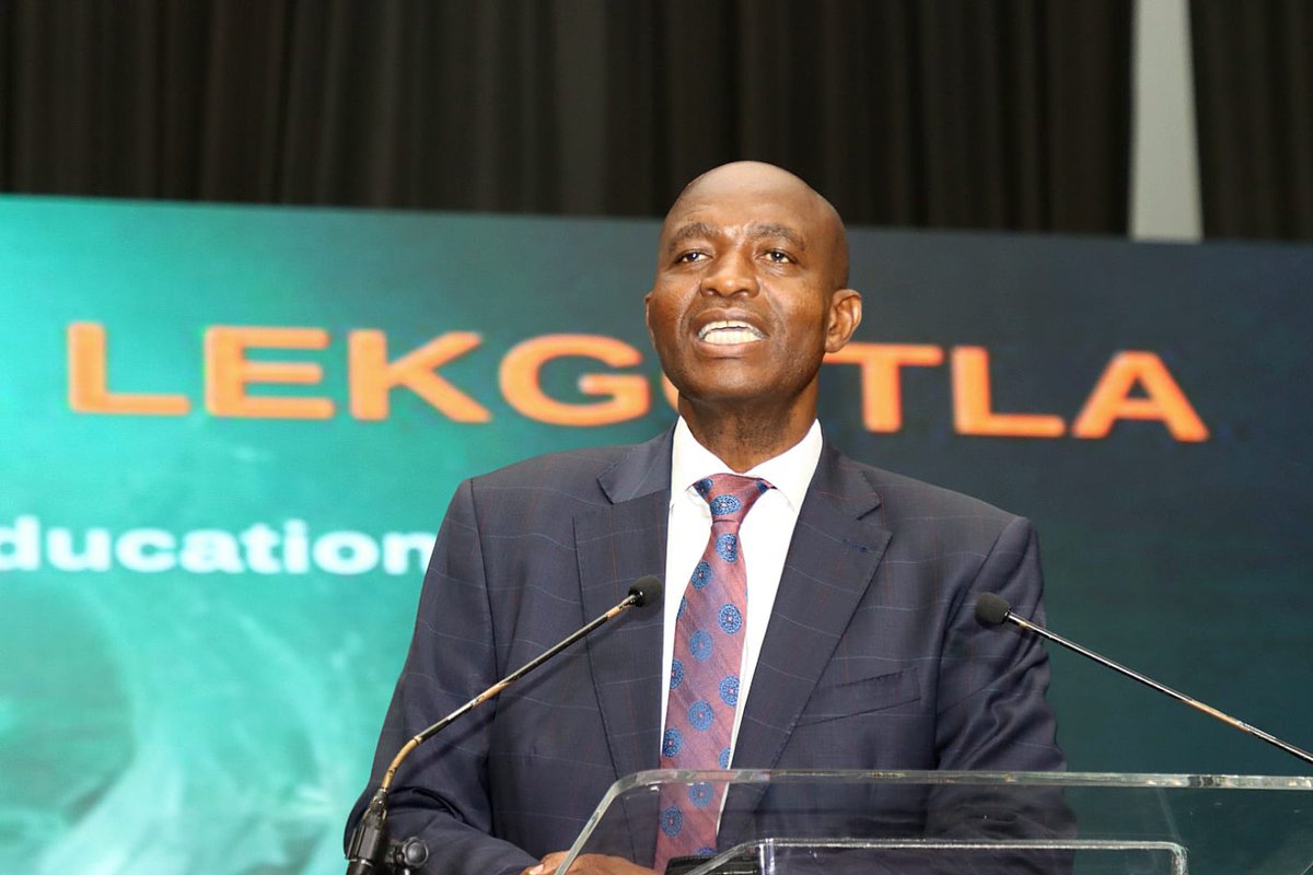 Hubert Mathanzima Mweli tweet media