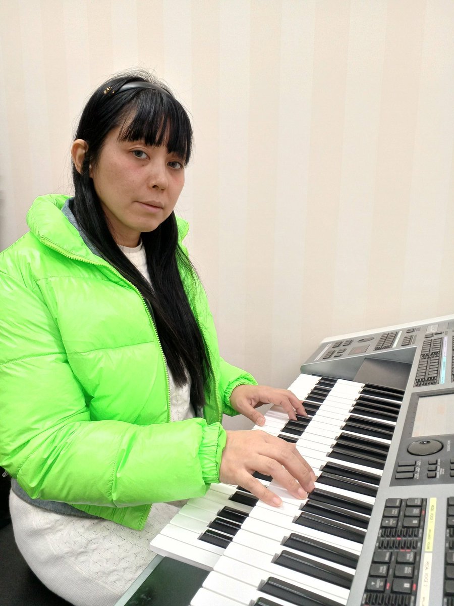 ヤマハエレクトーン習います♥️
ライヴでも使いたいな
With BTS.