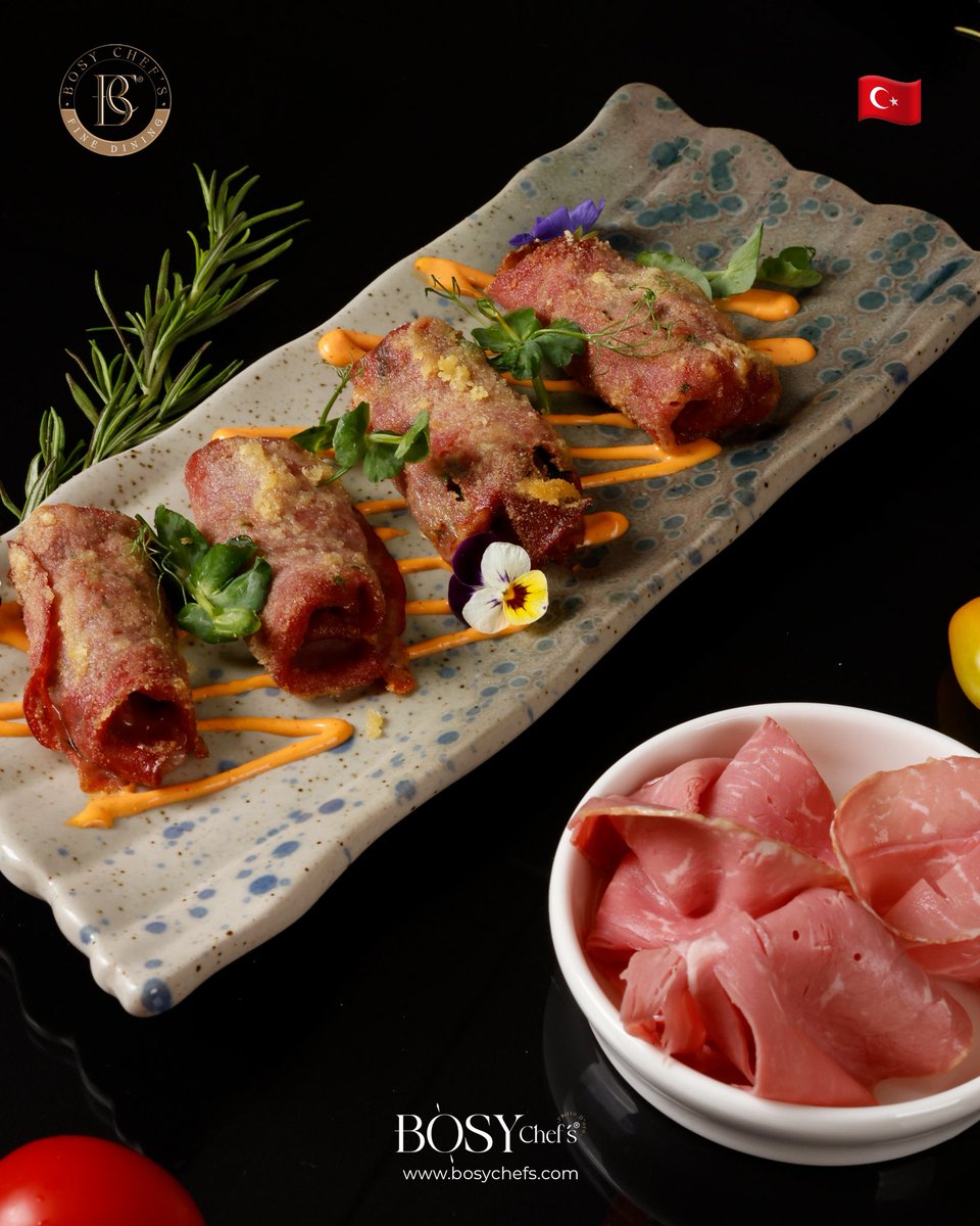 Lezzet şölenine sıcacık bir başlangıç yapmak isteyenler için menümüzün en gözde seçeneklerinden biri olan Bresaola Filled with Pastrami; pastırma ve peynir dolgulu dana breasola lezzeti olup enfes bir deneyim yaşatacak.

Rezervasyon:
0342 215 44 00
0533 134 66 66

#boychefs