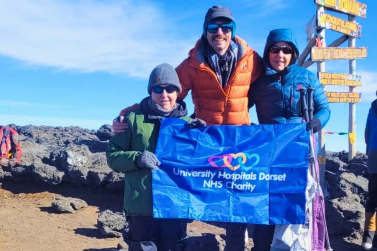 UHDcharity's tweet image. Every step you climb helps your local hospitals, supporting patients and their families above and beyond NHS funding. 🩺💙

#CharityTrek #TrekForCharity #ChallengeEvent #BucketListChallenge #FundraisingChallenge #CharityAdventure #DoSomethingAmazing #OnceInALifetime @uhd_nhs