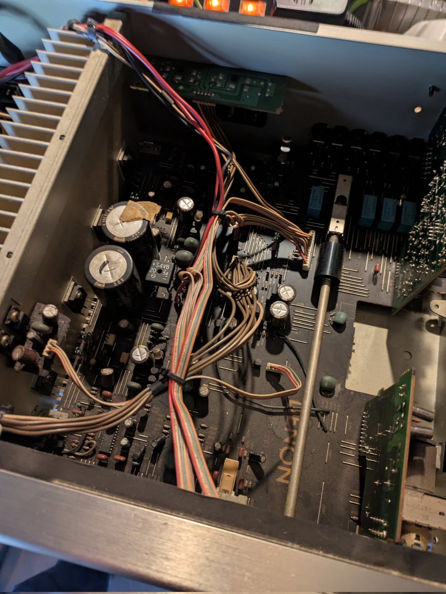 直った！
でも何で直ったのかがわからない
わからないことがわからない！
とりあえず今日は営業できそうです