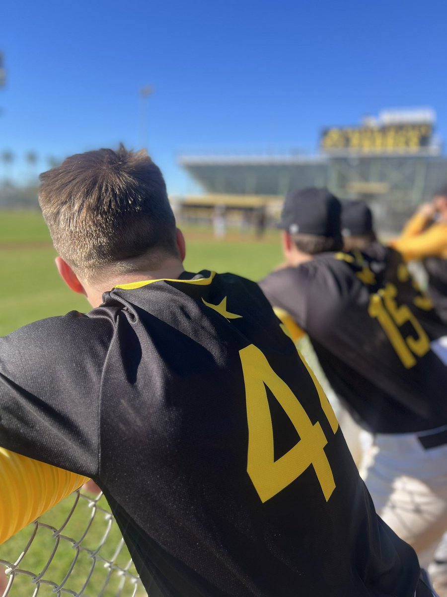 Adam Barta tweet media