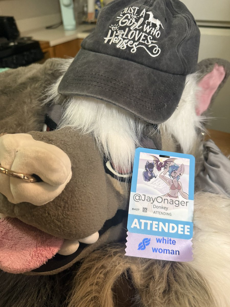 Airbnb with friends is so much fun. Wishing the weekend wouldn’t have to end but looking forward to getting back to work.