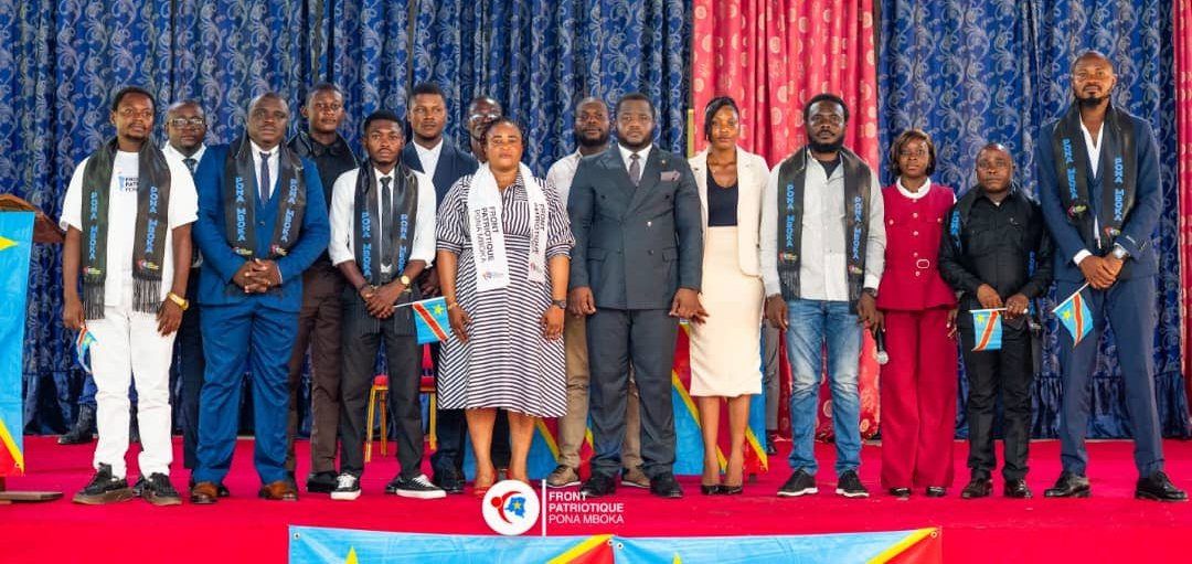 keny_sdt's tweet photo. Merci à toute la jeunesse de Kikwit pour la forte mobilisation lors de l’événement du 17 janv à l’Unikik avec le FrontP Pona Mboka.
Votre présence prouve que la jeunesse du Kwilu est prête à s’engager pour le leadership, la paix et le développement.
Continuons à bâtir ensemble 🔥 https://t.co/Qi84cABG3x