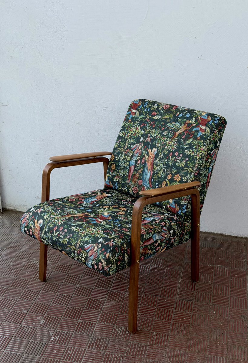 verinykresla's tweet image. Ребята, надо репосты, продаю пару кресел
БССР, 60е, гнутая березовая фанера, немецкое масло osmo
Внутри пружины, войлок, свежий поролон, снаружи жаккард с собачками от фабрики «Павлово-Посадский шелк» и мебельный велюр
1 = 21 т.р.
2 = 40 т.р.
Доставка оплачивается отдельно