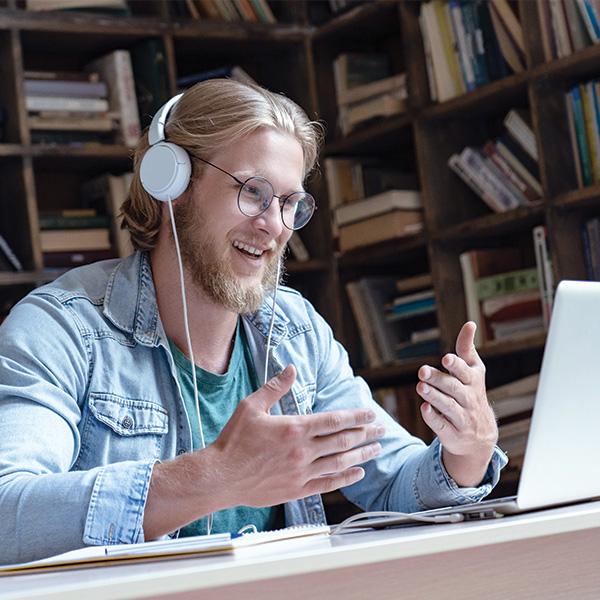 Online, Online: Teach English ONLINE TO ITALIAN STUDENTS: POSITION OVERVIEW You Can Camp is looking for English Native Level Speakers for individual(1:1) and small group classes (1:4). We work with a small and great team of freelancer teachers who… dlvr.it/TQRzP3