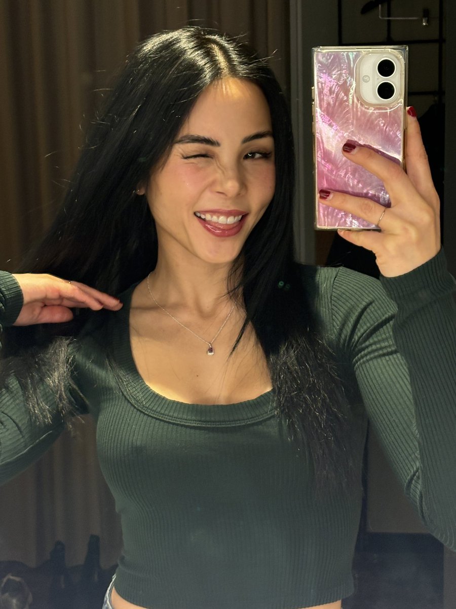 Anna Akana tweet media