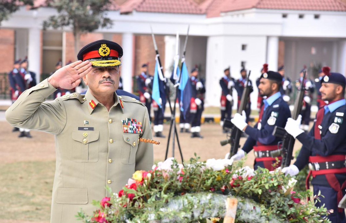 Muhamma83980624's tweet photo. Field Marshal Syed Asim Munir, NI (M), HJ, COAS &amp; CDF, visited the National Police Academy, Islamabad, where he interacted with officers of the Police Service of Pakistan. https://t.co/P7LL0fY6wM