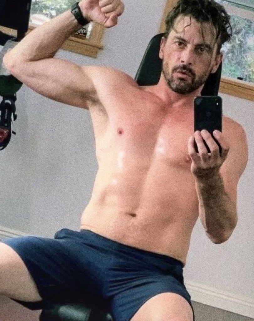 ABeardedHero's tweet image. Happy 56th birthday to Scream star Skeet Ulrich