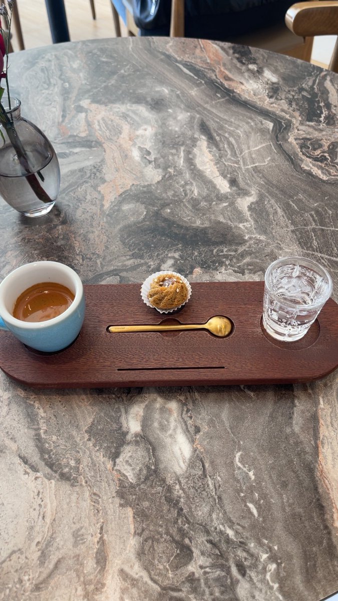 F2itheone's tweet image. مُنتصف الاسـبوع 🪫