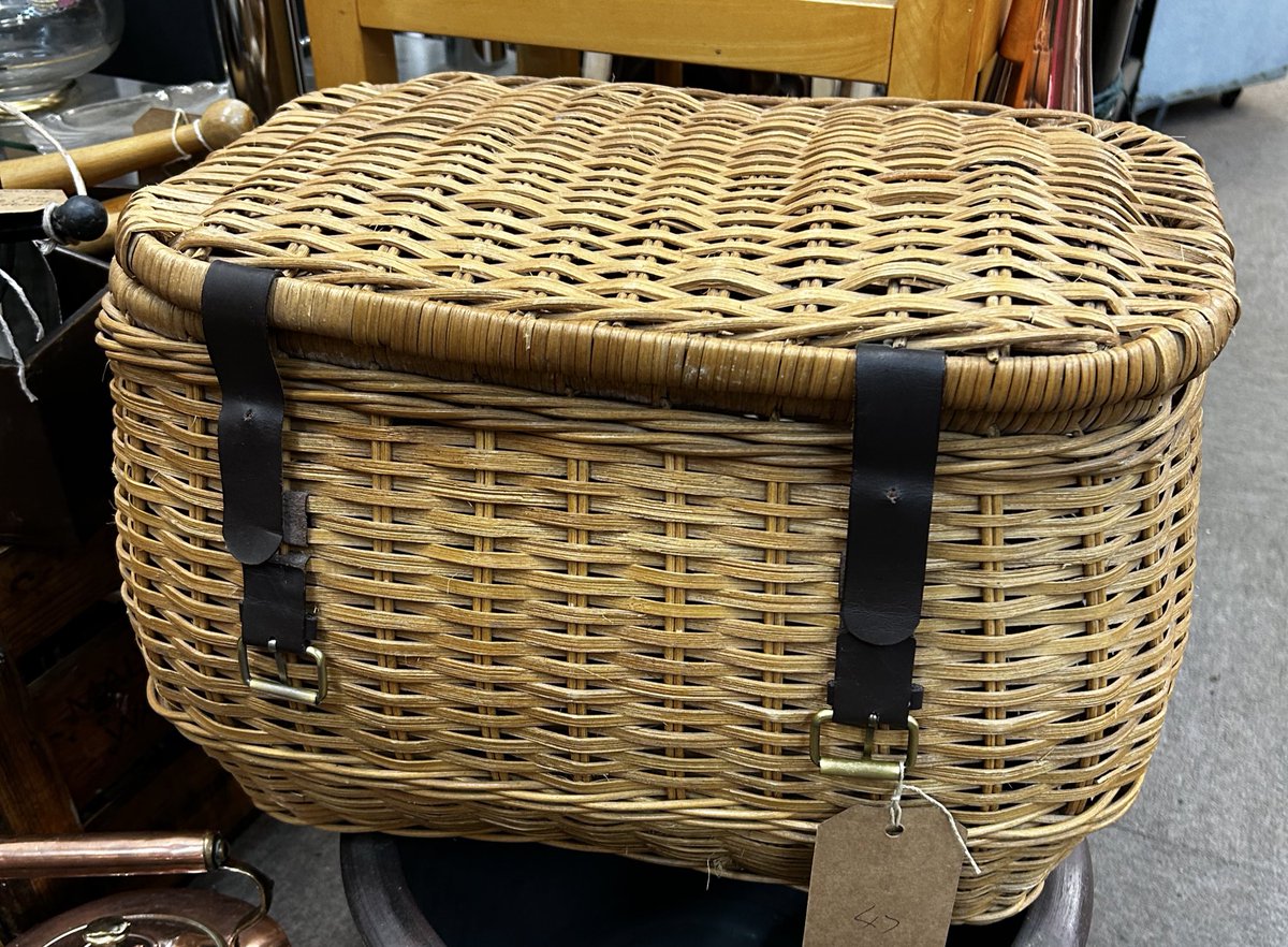 Large Basket £18 U47 #matlockantiques