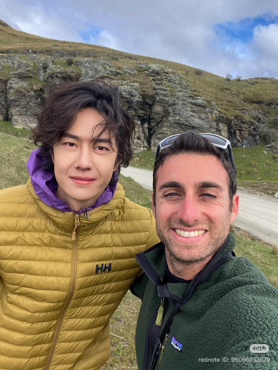giegriffin's tweet image. คุณช่างภาพ Guy Fattal ที่ถ่าย HH ให้อี้ป๋อที่นิวซีแลนด์มาโพสต์ใน XHS

Helly Hansen × หวังอี้ป๋อ : ผลงานถ่ายภาพจากนิวซีแลนด์

#WangYiboxHellyHansen

ผลงานถ่ายภาพชุดล่าสุด จากการร่วมงานระหว่าง Helly Hansen และ #หวังอี้ป๋อ ถ่ายทำที่เกาะใต้ของประเทศนิวซีแลนด์ บริเวณ Mount Cook และ…