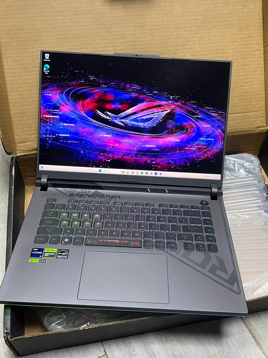 *🇺🇸2023 Openbox ASUS ROG Strix G16* | 16" 240Hz WQXGA QHD+ Display | Intel i9-13980HX{13th Gen} | 16GB RAM | 1TB SSD | NVIDIA RTX 4070, 8GB Dedicated Graphics card | RGB Backlit Keyboard |
.
 2.1m
