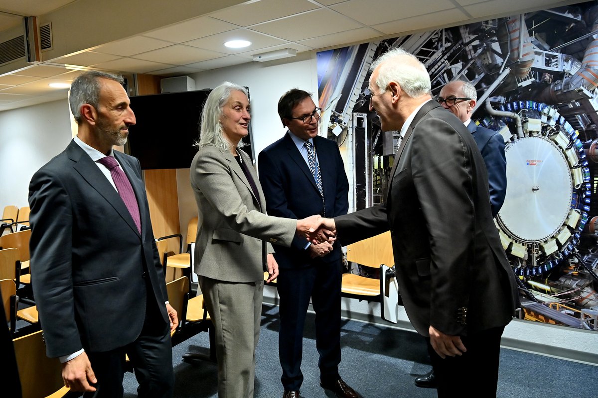 armenpress's tweet image. Armenian President visits #CERN in #Switzerland
armenpress.am/en/article/124…