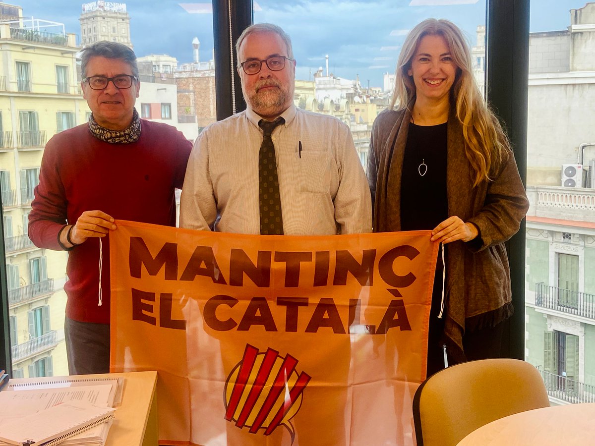 Mantinc el Català tweet media