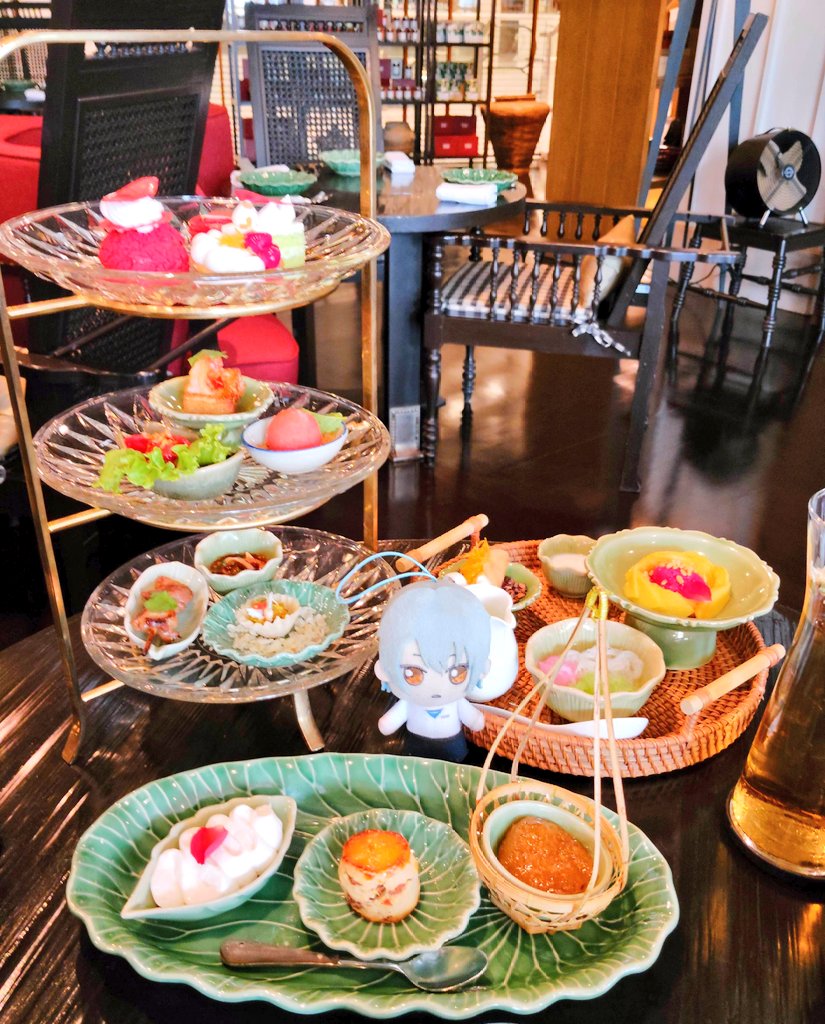 西洋&amp;泰式アフタヌーンティーだよ、ねぬ