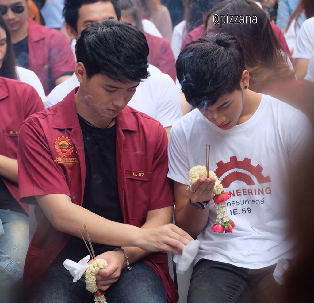 XingXing_R's tweet image. #คริสสิงโต 
Getting ready                   To make history