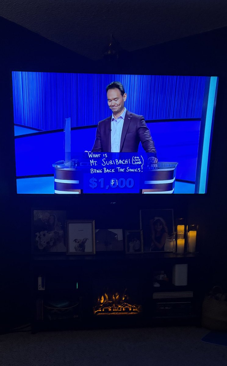 Tgerbing1's tweet image. @AaronLevine_ out here on #jeopardy doing more than Adam Silver to #BringBackOurSonics