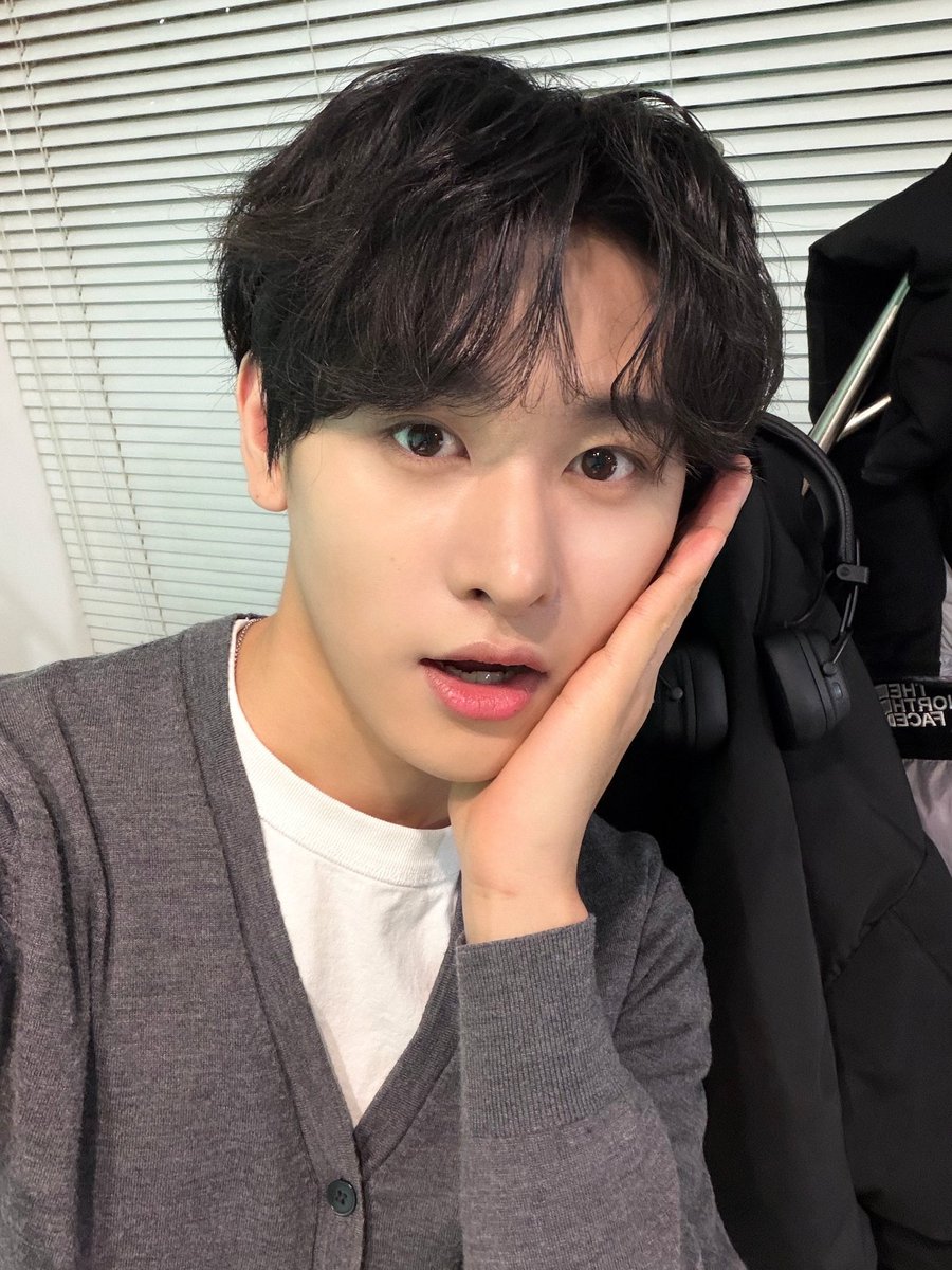 from_X 

[#EUNIL] Incroyable, c’était une super bonne journée~~ ☺️😚 Courage aussi pour la semaine prochaine 

#은일 #TRENDZ #TO_FRIENDZ #TRENDZ #트렌