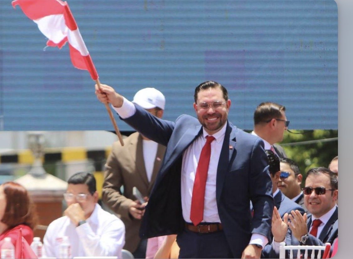 AlexMal881809's tweet image. 🗣️Por unanimidad de votos 🗳️ 

@JorgeCalix ha sido inscrito como diputado para el periodo 2026/2030 @Congreso_HND @PLHonduras