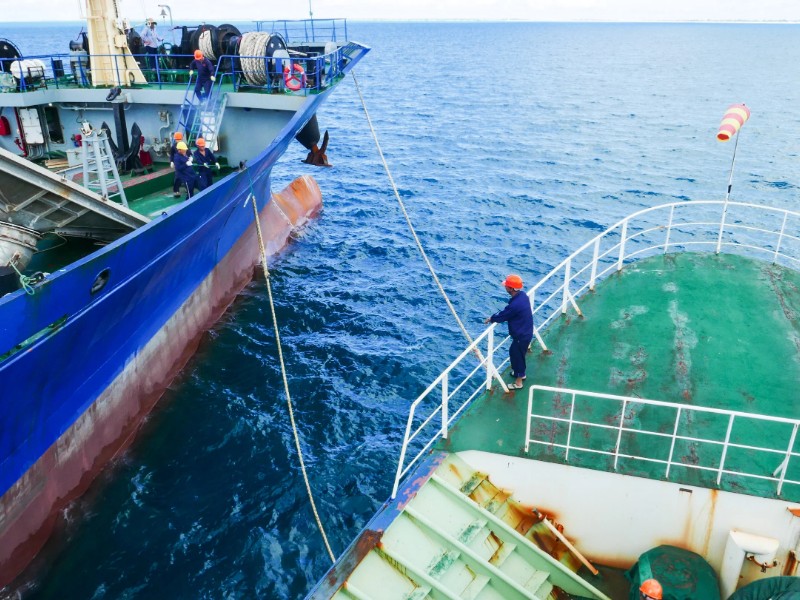 AtunaNews's tweet photo. A ban on transshipments at sea helps long-term conservation of tuna and ensures sustainable high seas fisheries, concluded a study. In 100 questions, RFMOs were asked to what extent they fulfill their role under the UN BBNJ mandate...https://t.co/gpg8TJfz1t @UN #RFMO #tuna https://t.co/sBm5Q5Xf0z