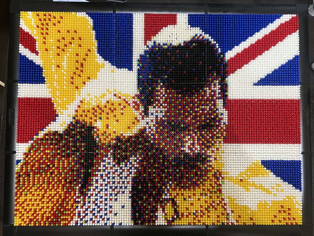 フレディ・マーキュリー自作ピクセルアート おっきいバージョン