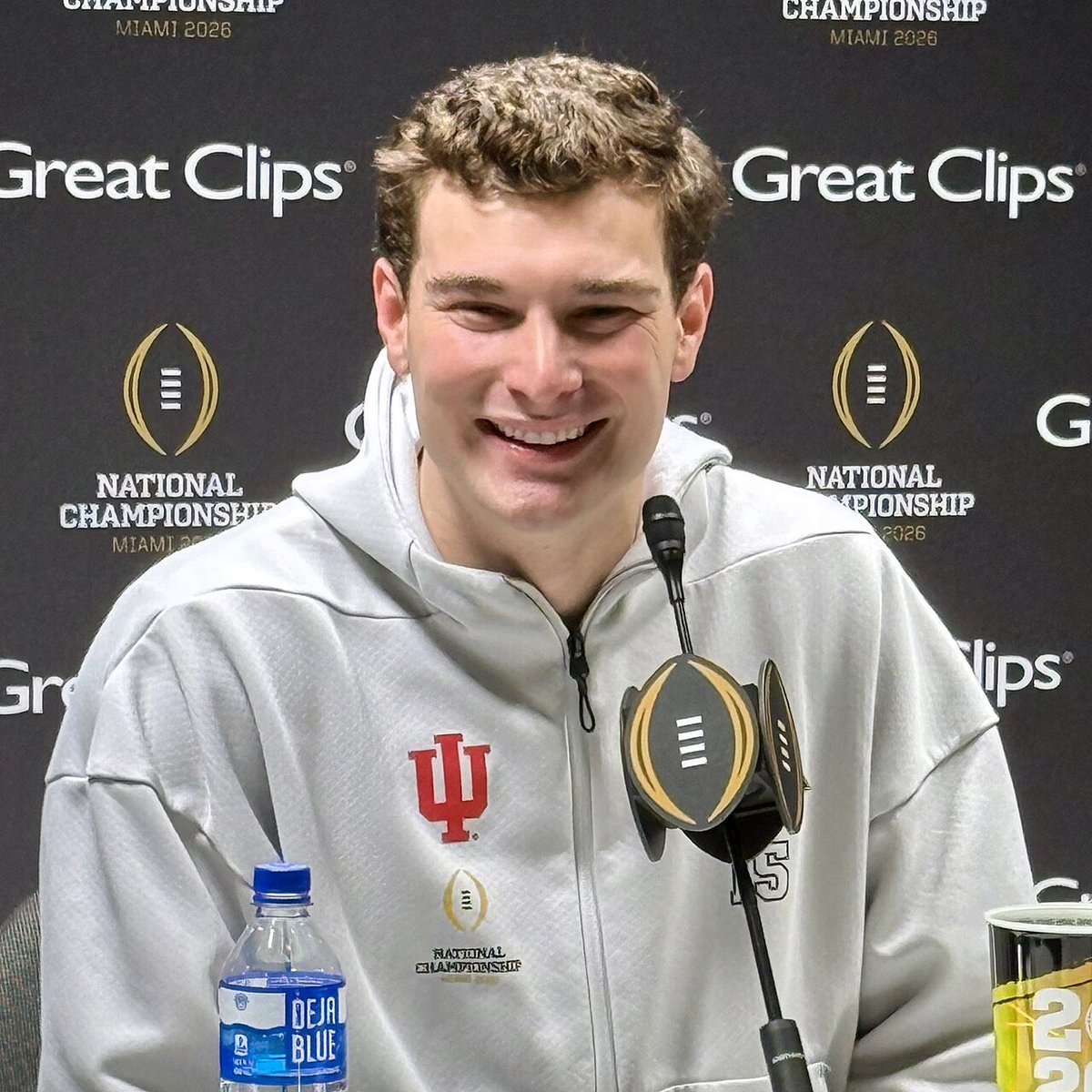Sachinettiyil's tweet photo. “Realizing having God on my side, always praising Jesus Christ, it’s incredible. I can’t thank the man above enough.”

Fernando Mendoza, Indiana’s quarterback https://t.co/JEWPUZXyi4