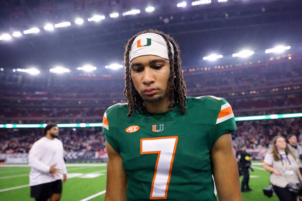 barstoolsports's tweet image. Carson Beck on the most important drive of the season